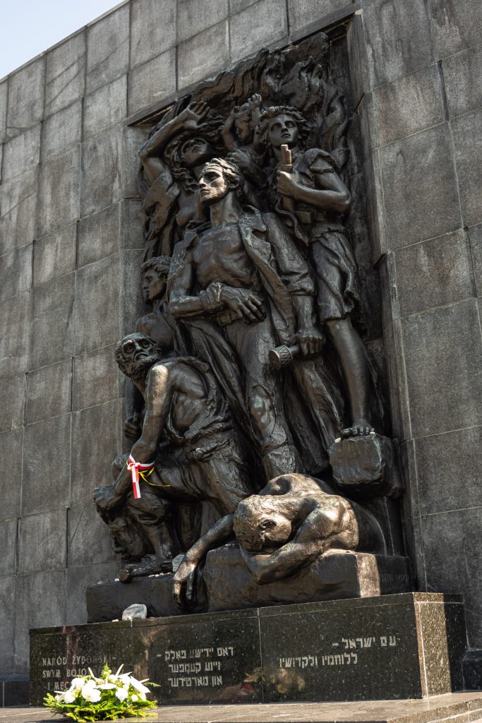 monumento a los heroes del gueto de varsovia