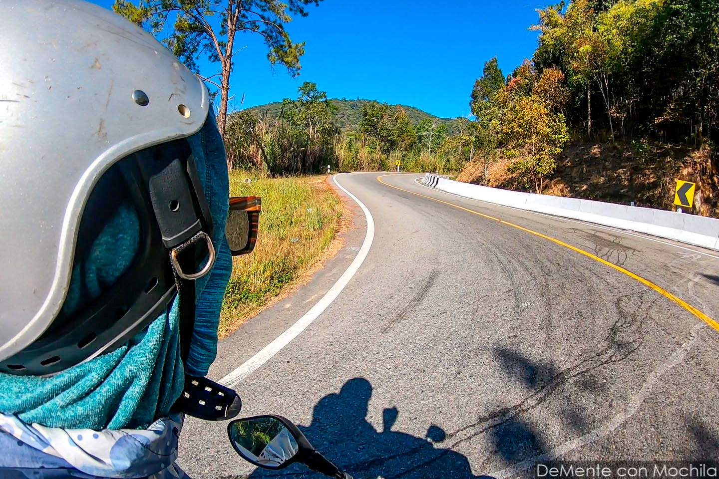 Una moto, dos novatas y 762 curvas a Pai