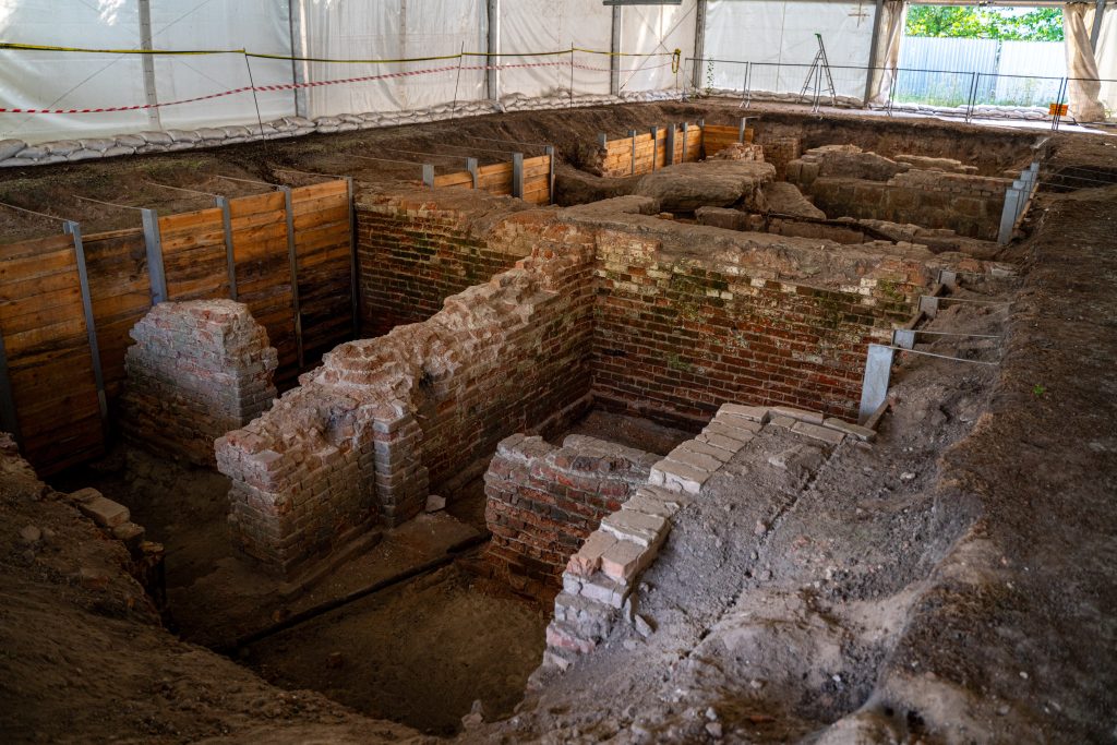 excavaciones en mila 20, gueto de varsovia