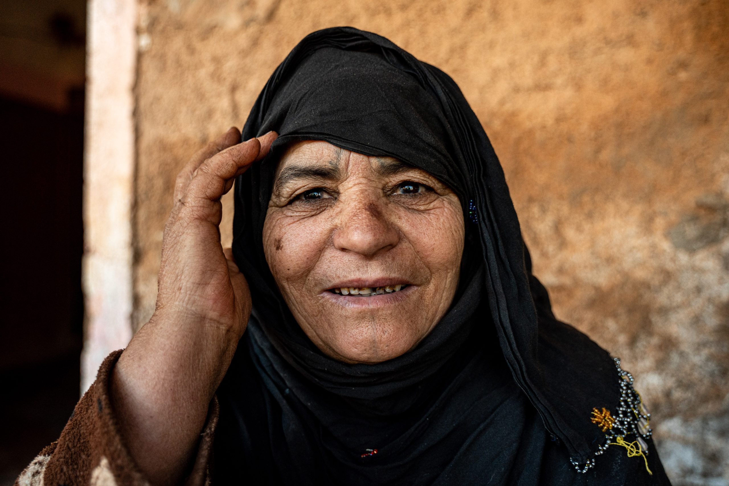 Correr el velo: el hamán y las mujeres del desierto