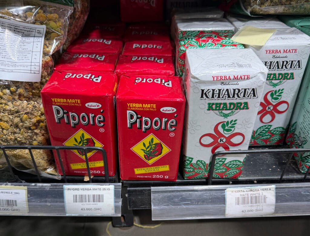 Yerba mate Piporé y Kharta que se consigue en Accra - Ghana
